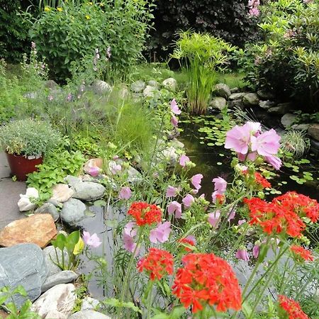 Ruhige Wohnung Mit Schoenem Eigengarten In Seeboden Am Millstaettersee 외부 사진