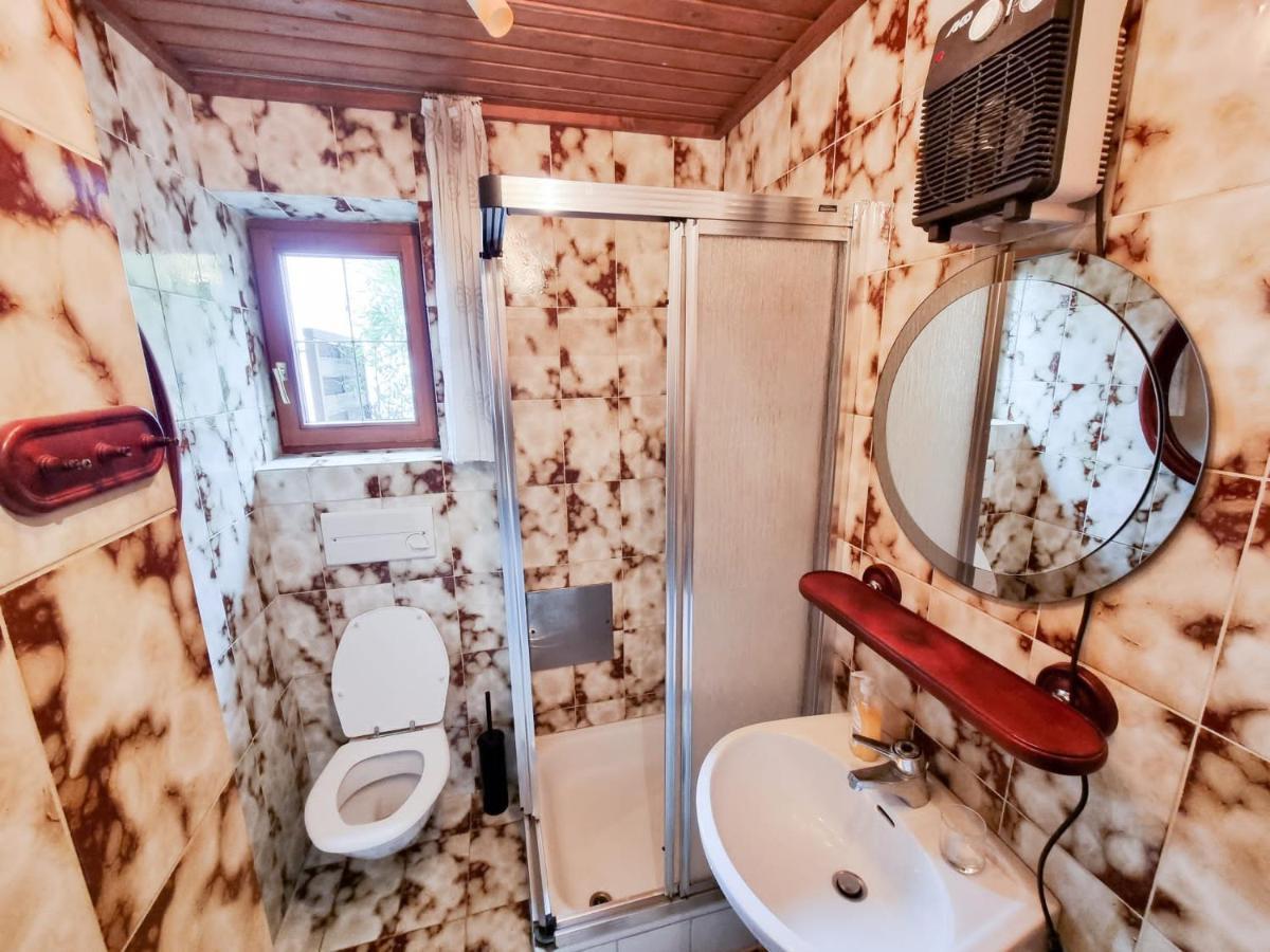 Ruhige Wohnung Mit Schoenem Eigengarten In Seeboden Am Millstaettersee 외부 사진